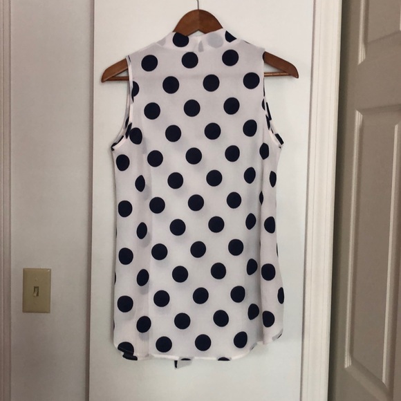 Maternity poke a dot blouse - Picture 4 of 4